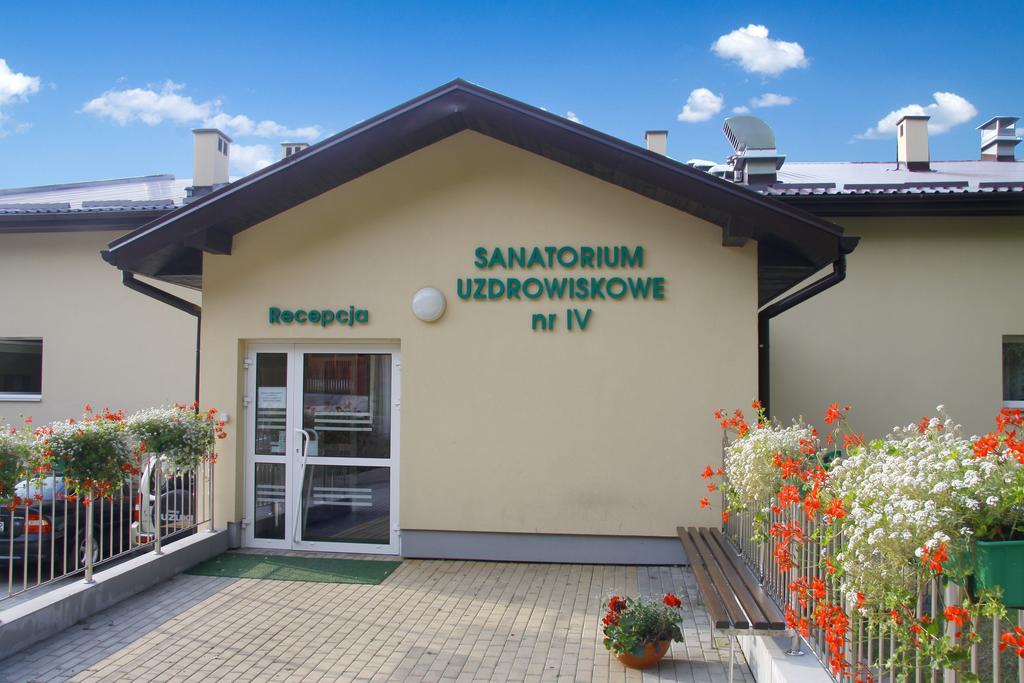 فندق Iwonicz-Zdrójفي  Sanatorium Uzdrowiskowe Nr IV المظهر الخارجي الصورة